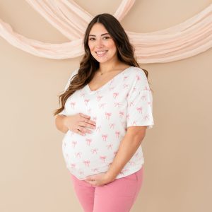 Women's Relaxed Fit V-Neck in Bow