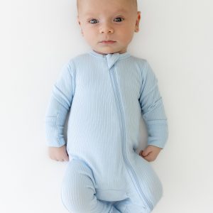 Ribbed Zipper Footie in Breeze