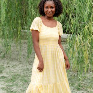 Women's Smocked Dress in Gingham Chamomile