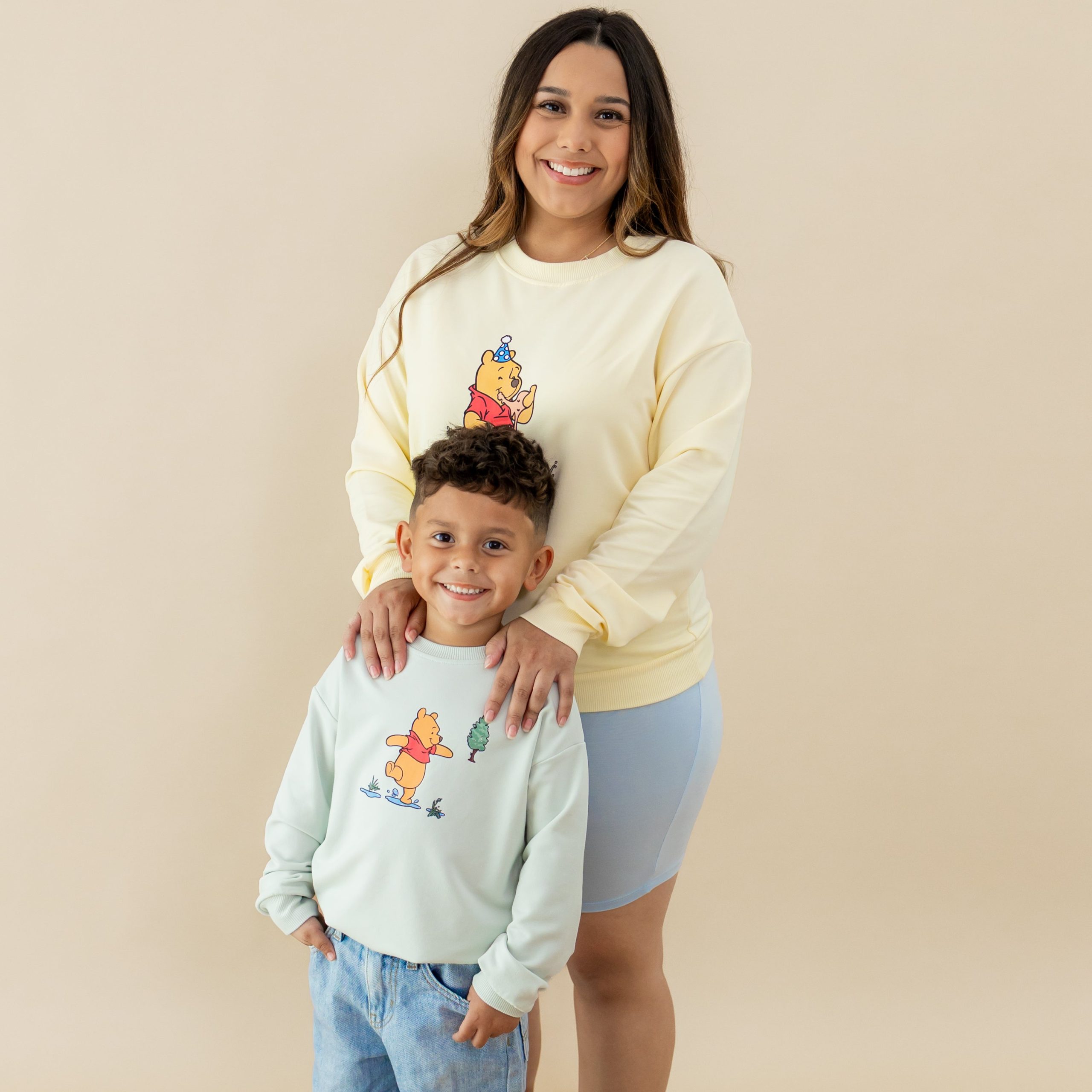 Sweatshirt in Winnie the Pooh on Dew - Image 4